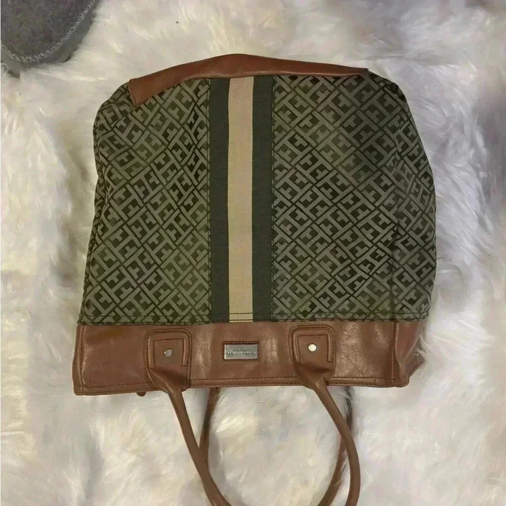 Tommy Hilfiger Purse